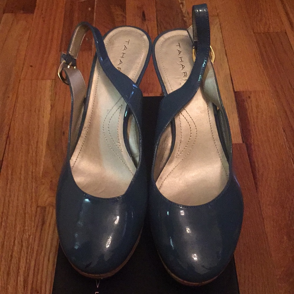 Tahari blue patent leather wedges